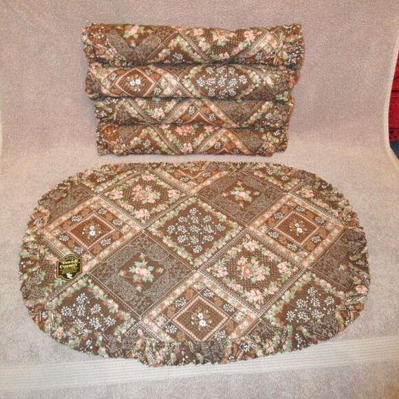 Vtg Town & Country Quilted Placemats Set Of 5 Patchwork Ruffle Farmhouse MCM New - Picture 1 of 5